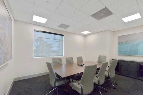 immersion-recovery-center-meeting-room-600x400
